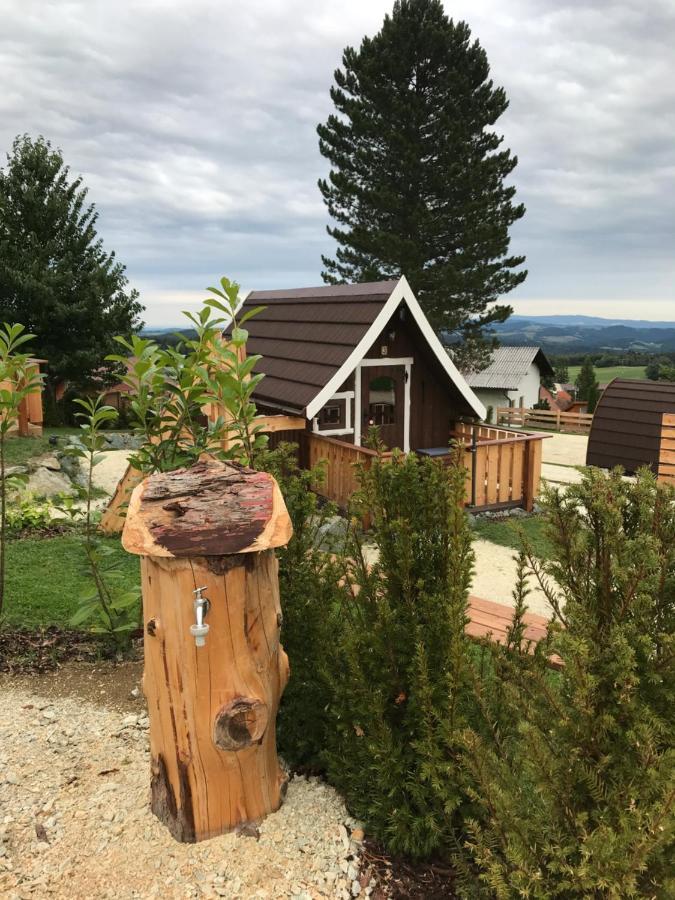 Glamping Park Hotell Mönichkirchen Exteriör bild