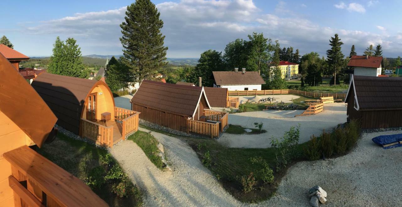 Glamping Park Hotell Mönichkirchen Exteriör bild