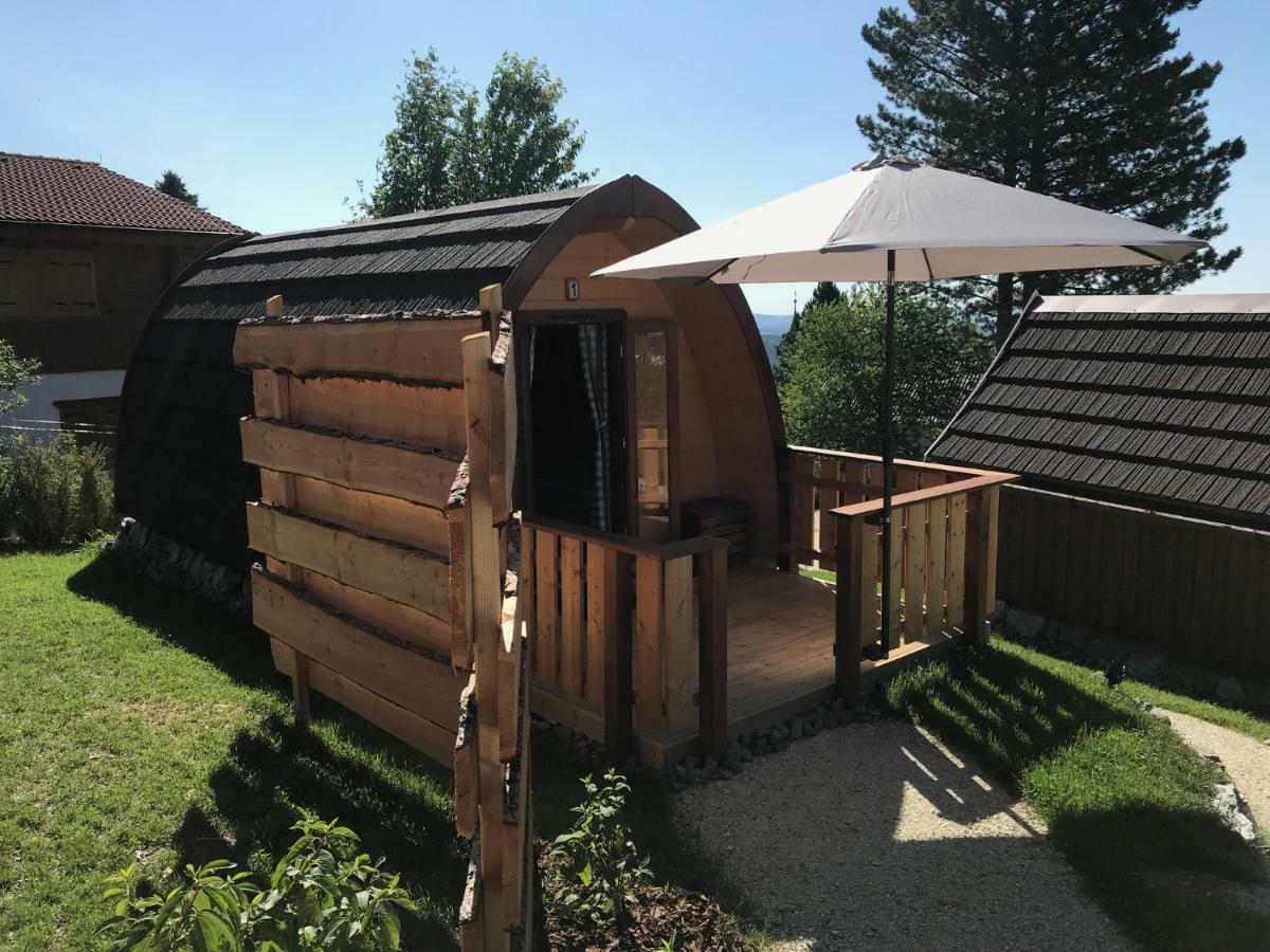 Glamping Park Hotell Mönichkirchen Exteriör bild